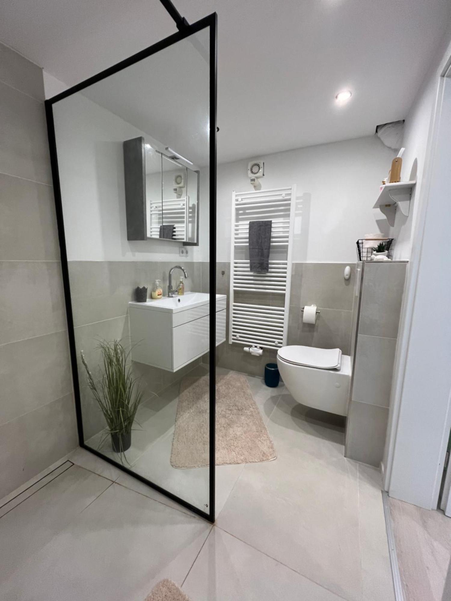 Moderne Ferienwohnung Mit Guter Ausstattung Und Self Checkin Bodenwerder Dış mekan fotoğraf